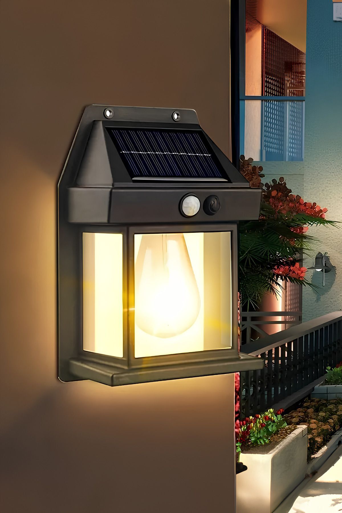 2025 Model Yeni Suya Dayanıklı Hareket Sensörlü Güneş Enerjili Solar Led Dış Mekan bahçe lambası