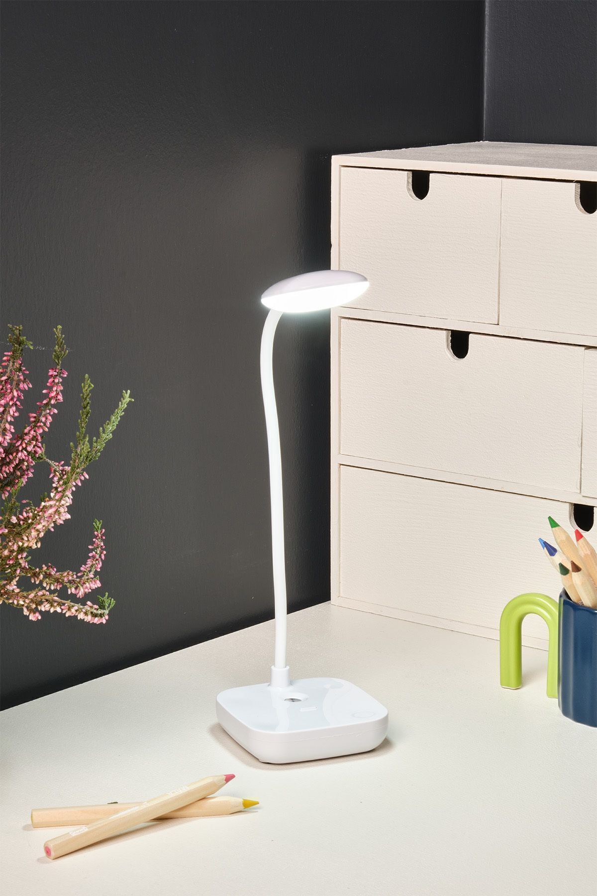 Şarjlı Masa Lambası Dokunmatik Led 3 Kademeli Okuma Işığı Mini Masa Lambası Model 1961
