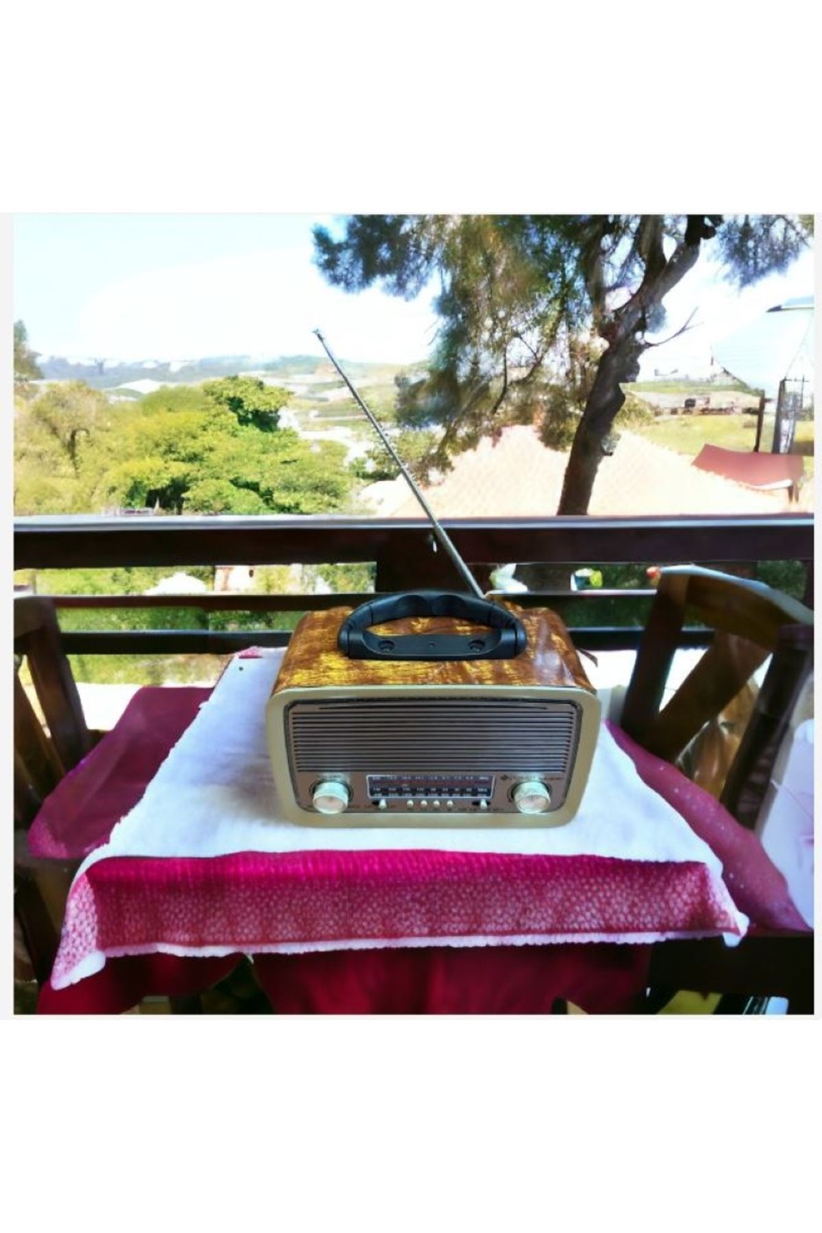 301 NOSTALJİK FM RADYO BLUETOOHLU, LEDLİ VE FENERLİ MP3 ÇALAR